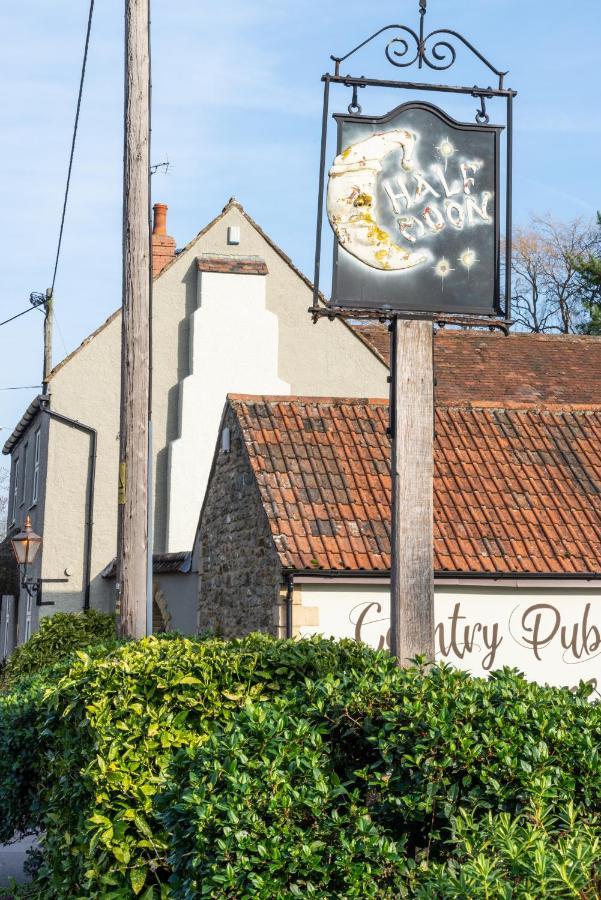 The Half Moon Inn And Country Lodge Yeovil Eksteriør billede