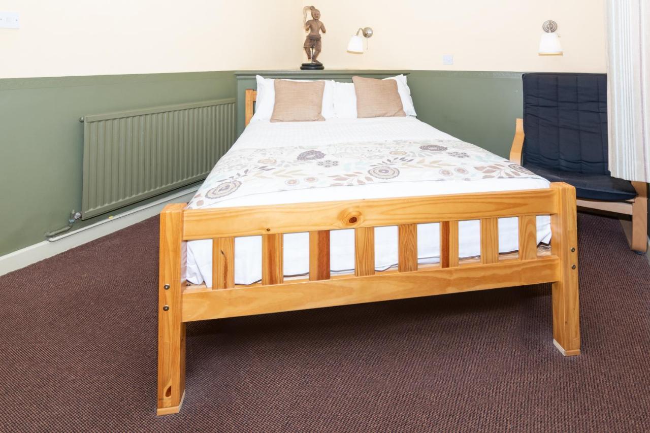 The Half Moon Inn And Country Lodge Yeovil Eksteriør billede